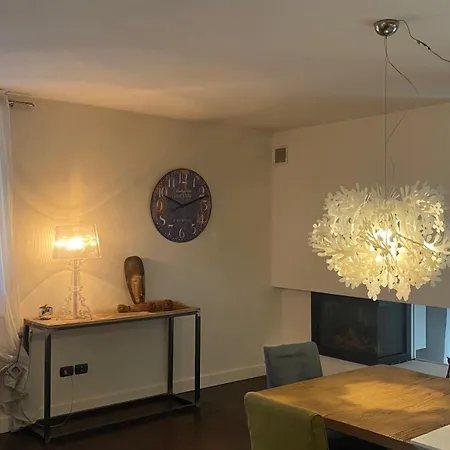 Historic Center Luxury Rent - Free Wifi - Near Railway Station - Casa Alcide De Gasperi Appartamento *